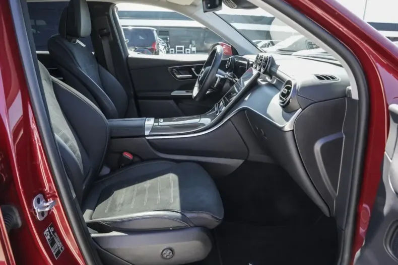 Mercedes-Benz GLC 300 din 2024 cu 26.685 km - oferta MER127120 - foto 8