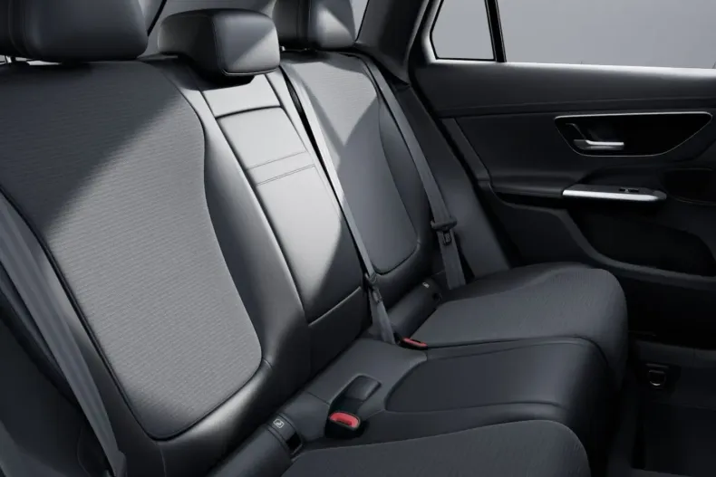 Mercedes-Benz GLC 220 din 2024 cu 15.400 km - oferta MER127121 - foto 8