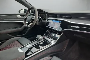 Audi RS7 din 2024 - oferta AUD127154