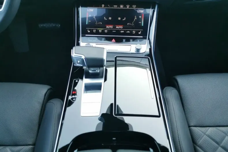 Audi A8 din 2023 cu 31.146 km - oferta AUD127165 - foto 9