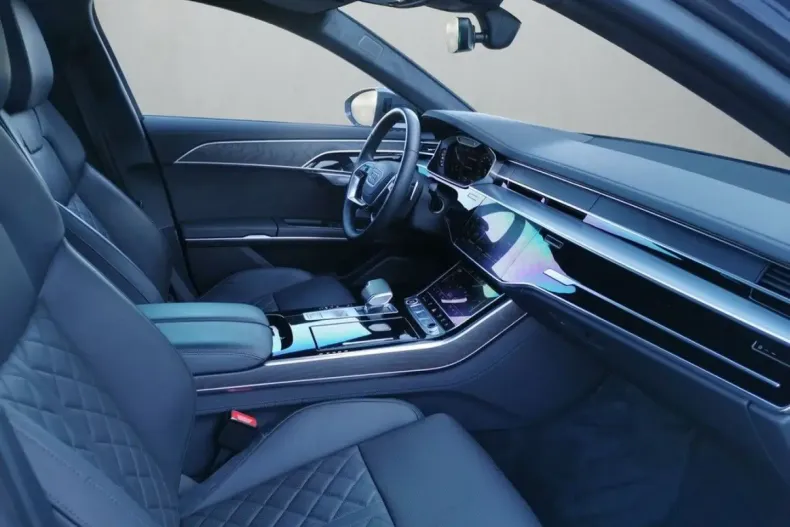 Audi A8 din 2023 cu 31.146 km - oferta AUD127165 - foto 13