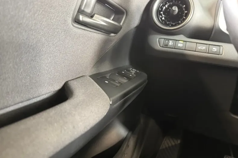 Toyota C-HR din 2024 cu 22.204 km - oferta TOY127176 - foto 13