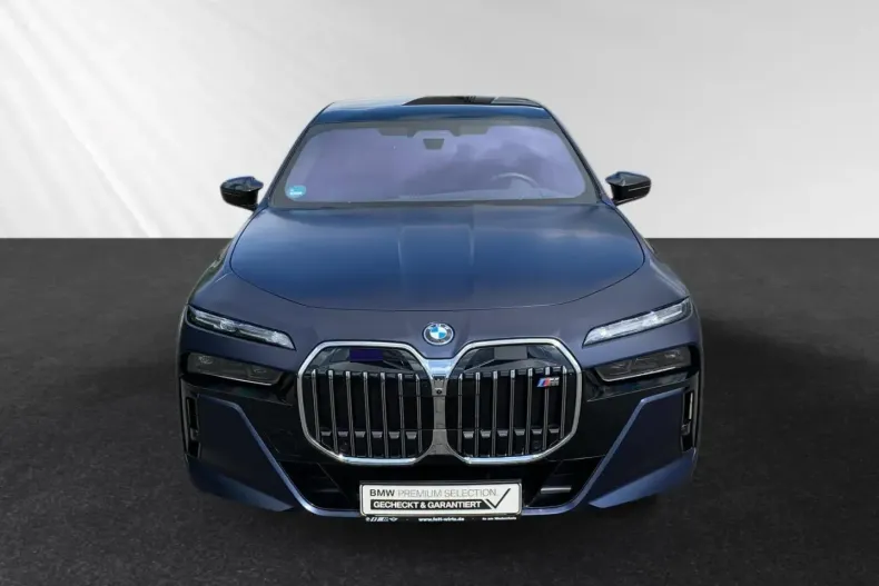 BMW M760 din 2023 cu 14.143 km - oferta BMW127185 - foto 2