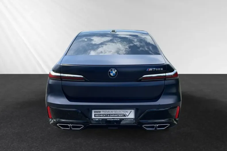 BMW M760 din 2023 cu 14.143 km - oferta BMW127185 - foto 4