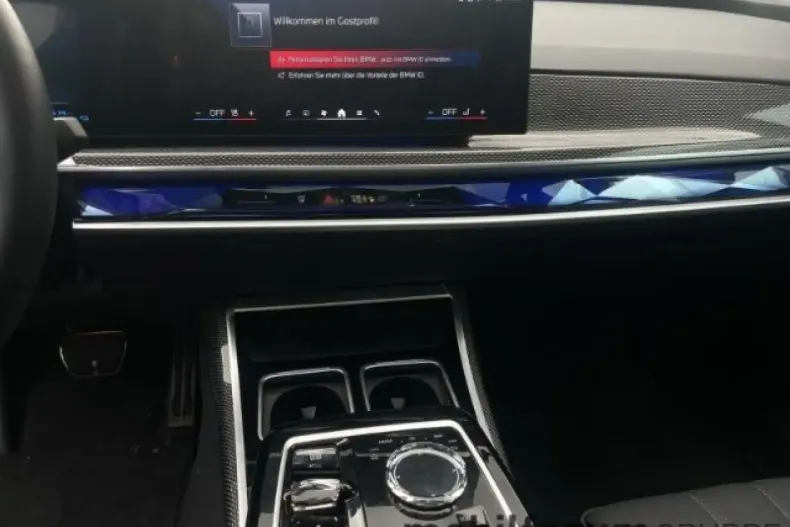 BMW M760 din 2024 cu 17.646 km - oferta BMW127186 - foto 9