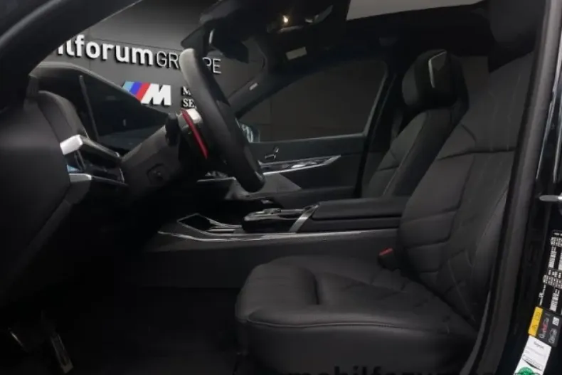 BMW M760 din 2024 cu 17.646 km - oferta BMW127186 - foto 15