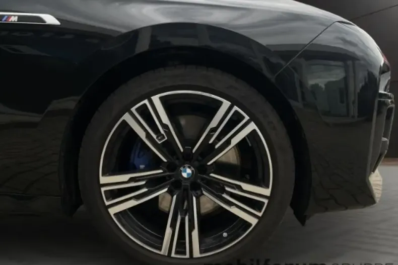 BMW M760 din 2024 cu 17.646 km - oferta BMW127186 - foto 21