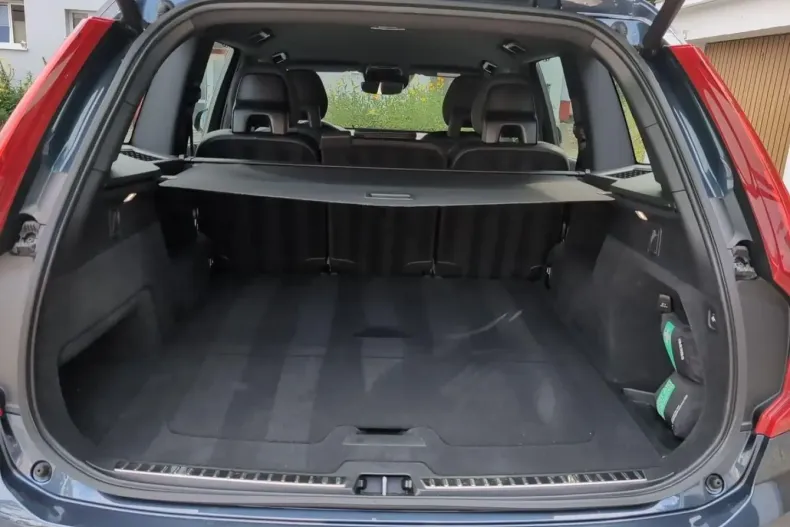 Volvo XC90 din 2021 cu 70.750 km - oferta VOL127189 - foto 9