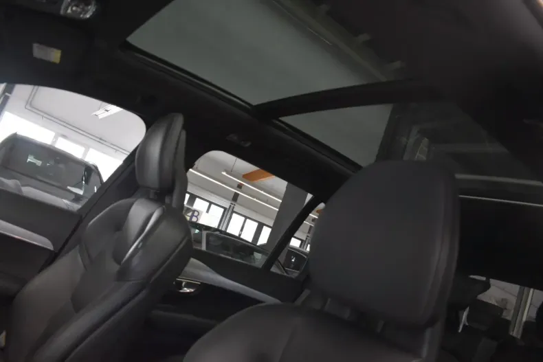 Volvo XC90 din 2020 cu 99.100 km - oferta VOL127190 - foto 11