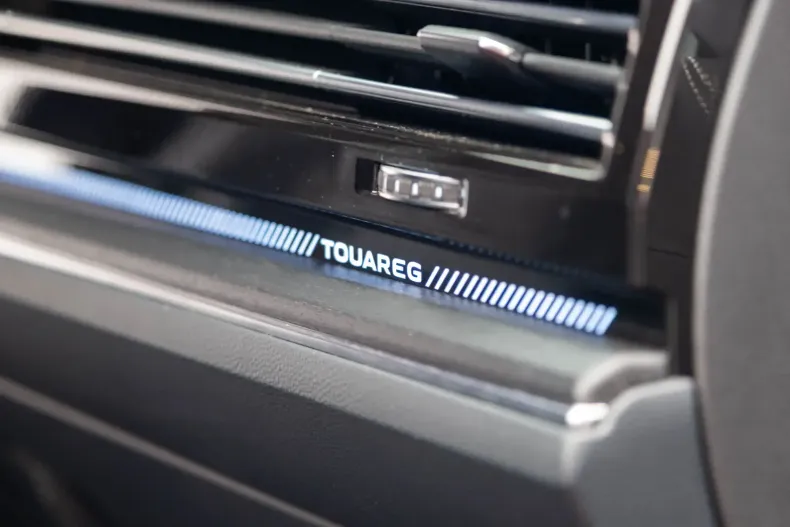 Volkswagen Touareg din 2024 cu 25.538 km - oferta VOL127194 - foto 19