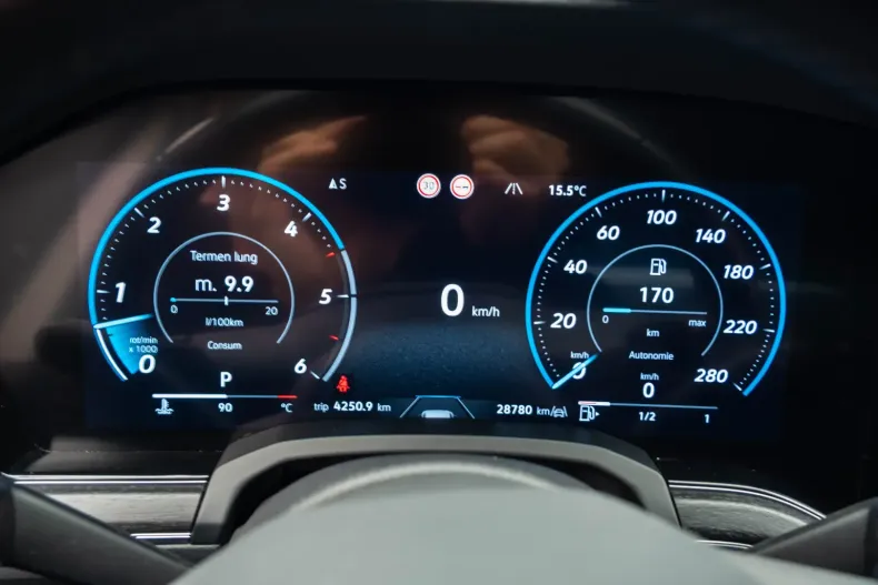 Volkswagen Touareg din 2024 cu 25.538 km - oferta VOL127194 - foto 22