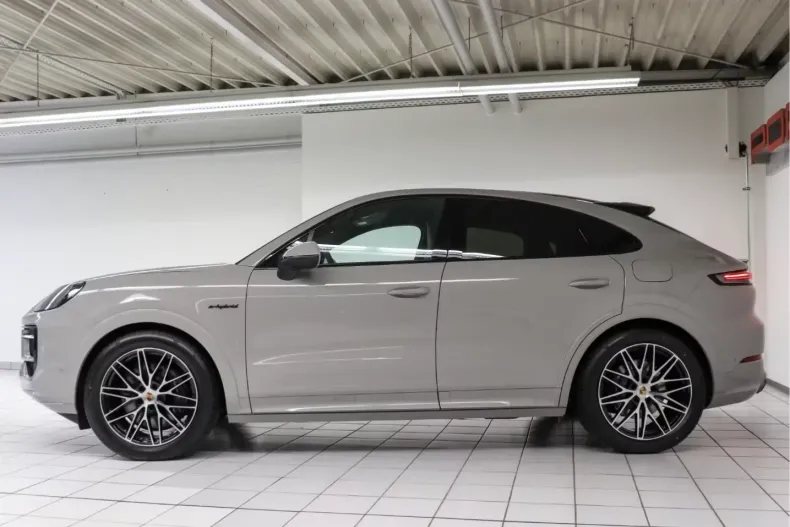 Porsche Cayenne din 2025 cu 4.900 km - oferta POR127202 - foto 2