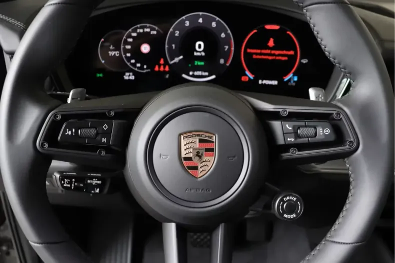 Porsche Cayenne din 2025 cu 4.900 km - oferta POR127202 - foto 9