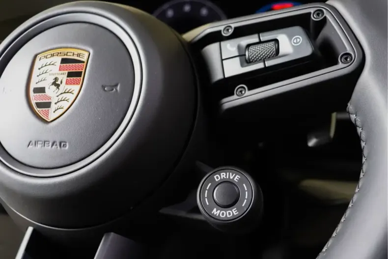 Porsche Cayenne din 2025 cu 4.900 km - oferta POR127202 - foto 10