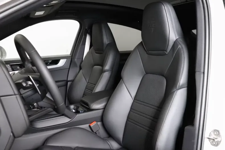 Porsche Cayenne din 2025 cu 4.900 km - oferta POR127202 - foto 14