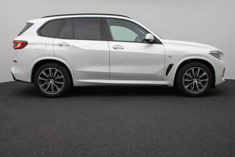 BMW X5 din 2022 cu 42.918 km - oferta BMW127205 - foto 4
