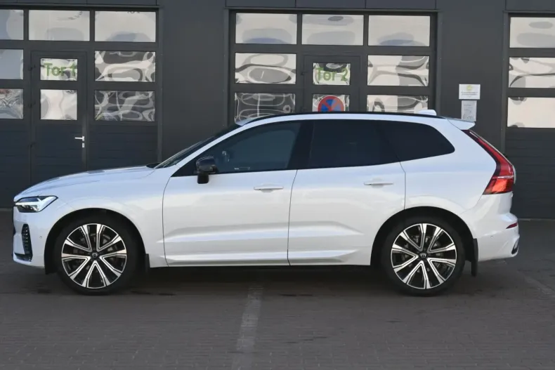 Volvo XC60 din 2022 cu 61.400 km - oferta VOL127208 - foto 2