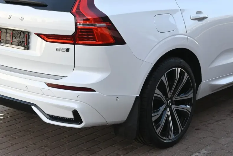 Volvo XC60 din 2022 cu 61.400 km - oferta VOL127208 - foto 5