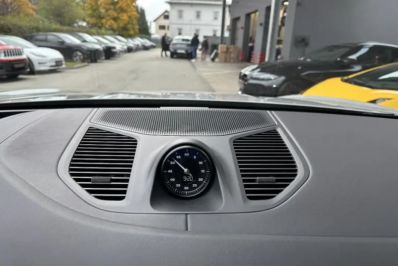 Porsche Cayenne din 2024 cu 20.297 km - oferta POR127211 - foto 22