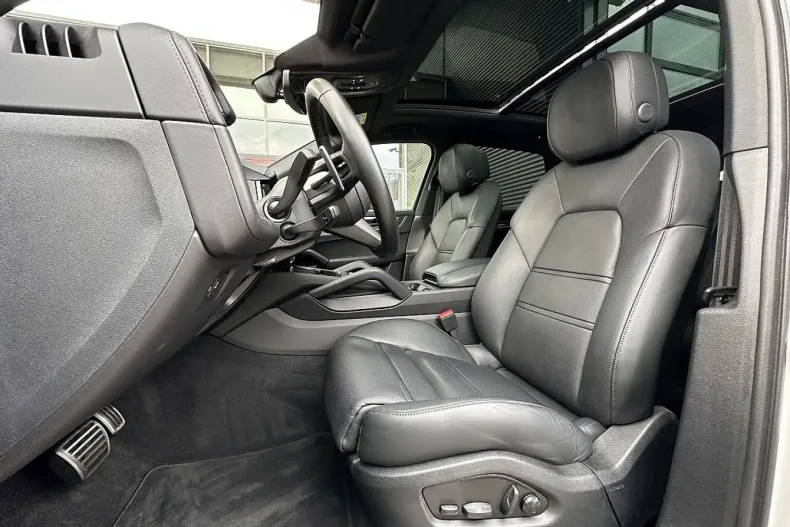 Porsche Cayenne din 2024 cu 20.297 km - oferta POR127211 - foto 29