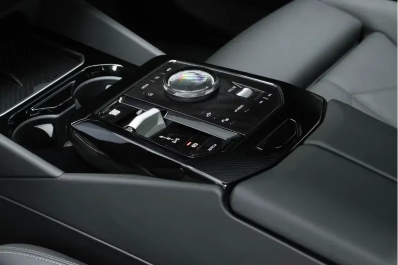 BMW 530 din 2025 cu 12.500 km - oferta BMW127226 - foto 5