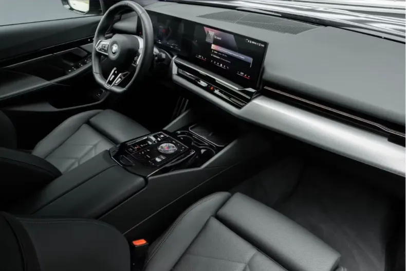 BMW 530 din 2025 cu 12.500 km - oferta BMW127226 - foto 6