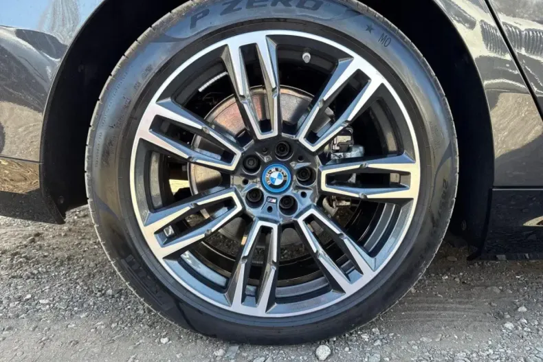 BMW 530 din 2024 cu 28.381 km - oferta BMW127227 - foto 4