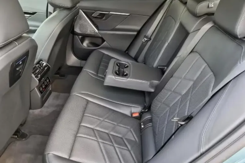 BMW 520 din 2024 cu 21.771 km - oferta BMW127231 - foto 11