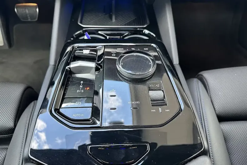 BMW 530 din 2024 cu 12.700 km - oferta BMW127233 - foto 7