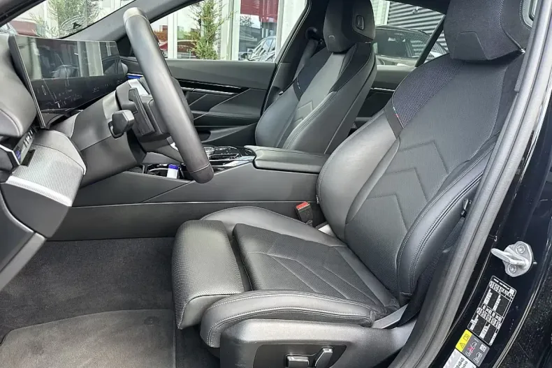 BMW 530 din 2024 cu 12.700 km - oferta BMW127233 - foto 10