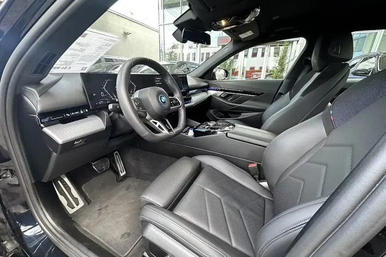 BMW 530 din 2024 cu 12.700 km - oferta BMW127233 - foto 13