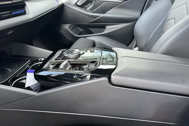 BMW 530 din 2024 cu 12.700 km - oferta BMW127233 - foto 14