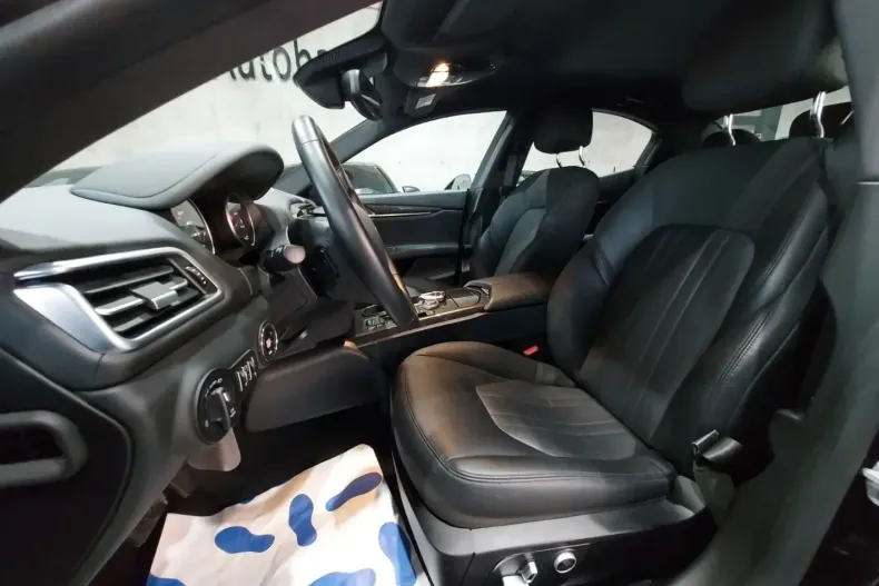 Maserati Ghibli din 2020 cu 35.800 km - oferta MAS127235 - foto 7