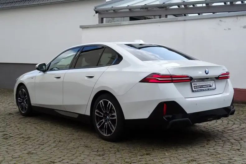 BMW 520 din 2025 cu 26.800 km - oferta BMW127240 - foto 2