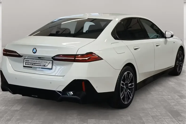 BMW 520 din 2024 cu 15.830 km - oferta BMW127241 - foto 2