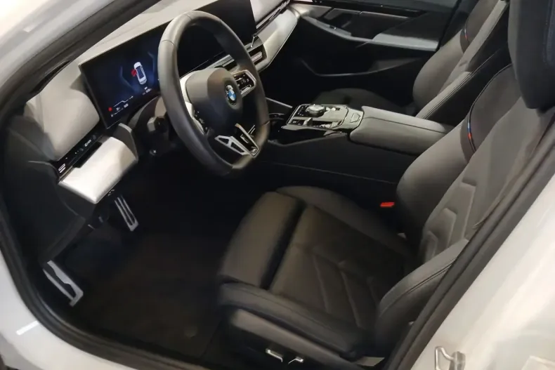 BMW 520 din 2024 cu 15.830 km - oferta BMW127241 - foto 9