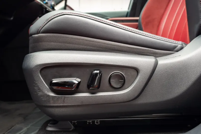 Lexus RX 500 din 2024 cu 6.800 km - oferta LEX127244 - foto 12