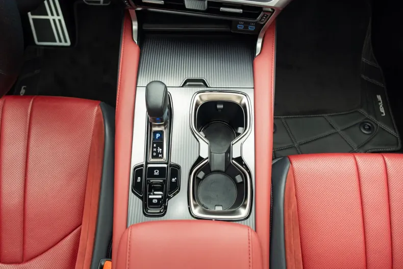 Lexus RX 500 din 2024 cu 6.800 km - oferta LEX127244 - foto 19