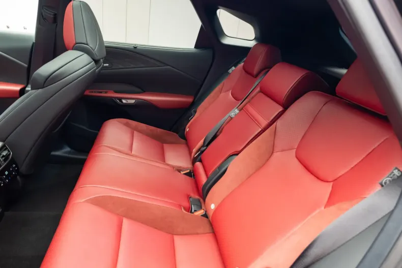 Lexus RX 500 din 2024 cu 6.800 km - oferta LEX127244 - foto 24