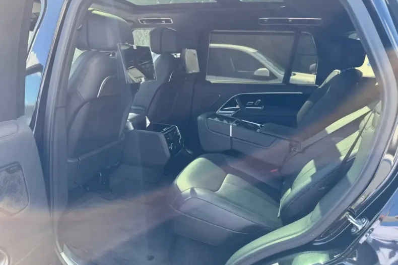 Land Rover Range Rover din 2025 cu 7.000 km - oferta LAN127278 - foto 4