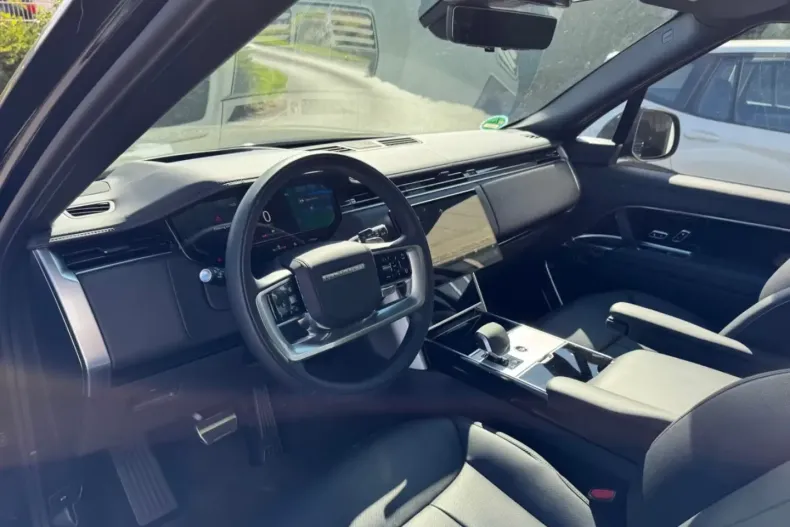 Land Rover Range Rover din 2025 cu 7.000 km - oferta LAN127278 - foto 13