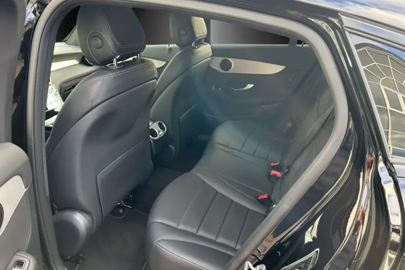 Mercedes-Benz GLC 300 din 2021 cu 29.200 km - oferta MER127289 - foto 12