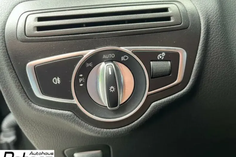 Mercedes-Benz GLC 300 din 2020 cu 39.900 km - oferta MER127291 - foto 8