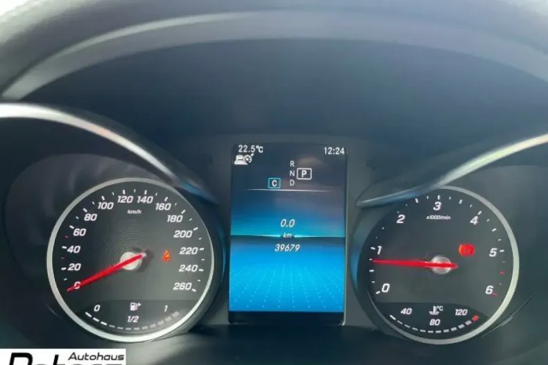 Mercedes-Benz GLC 300 din 2020 cu 39.900 km - oferta MER127291 - foto 11