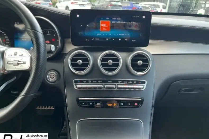 Mercedes-Benz GLC 300 din 2020 cu 39.900 km - oferta MER127291 - foto 14