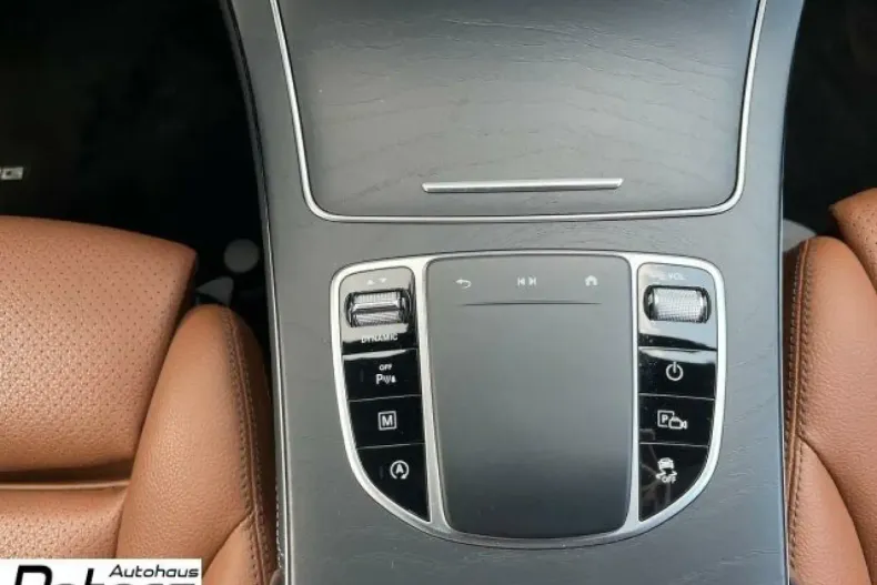 Mercedes-Benz GLC 300 din 2020 cu 39.900 km - oferta MER127291 - foto 17