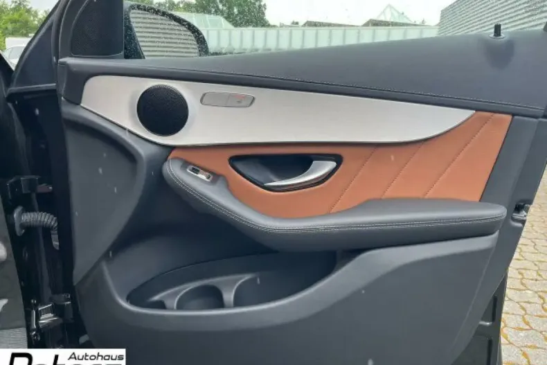 Mercedes-Benz GLC 300 din 2020 cu 39.900 km - oferta MER127291 - foto 21