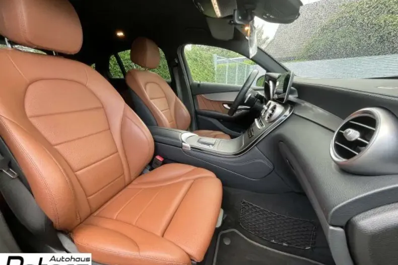 Mercedes-Benz GLC 300 din 2020 cu 39.900 km - oferta MER127291 - foto 22