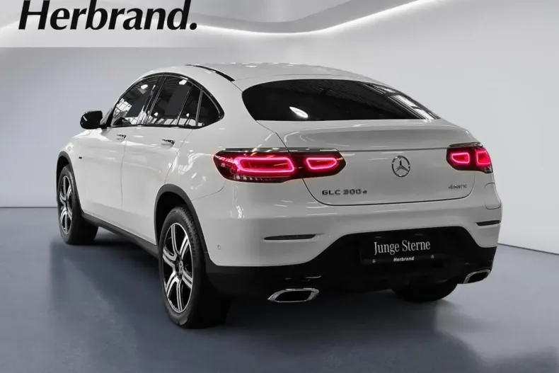 Mercedes-Benz GLC 300 din 2021 cu 71.227 km - oferta MER127292 - foto 4