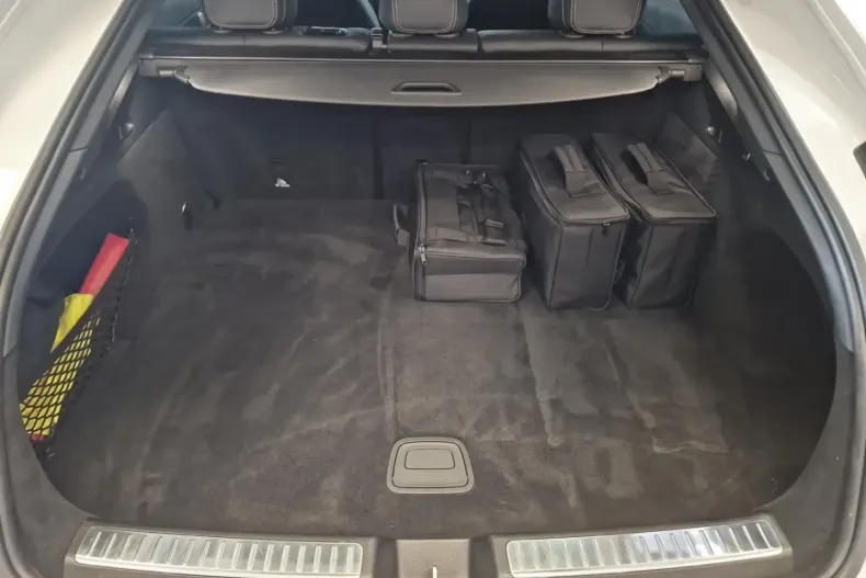 Mercedes-Benz GLC 300 din 2021 cu 71.227 km - oferta MER127292 - foto 5